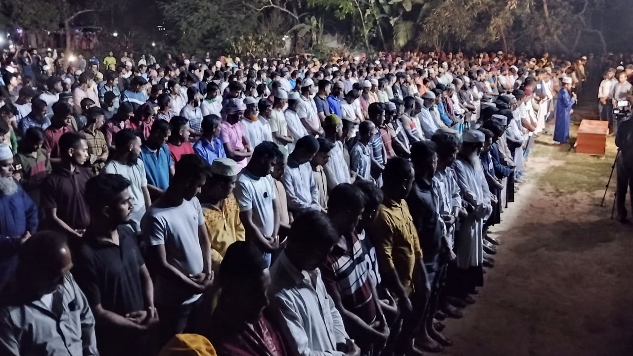 চোখের জলে চিরনিদ্রায় শায়িত মাগুরার সেই শিশুটি